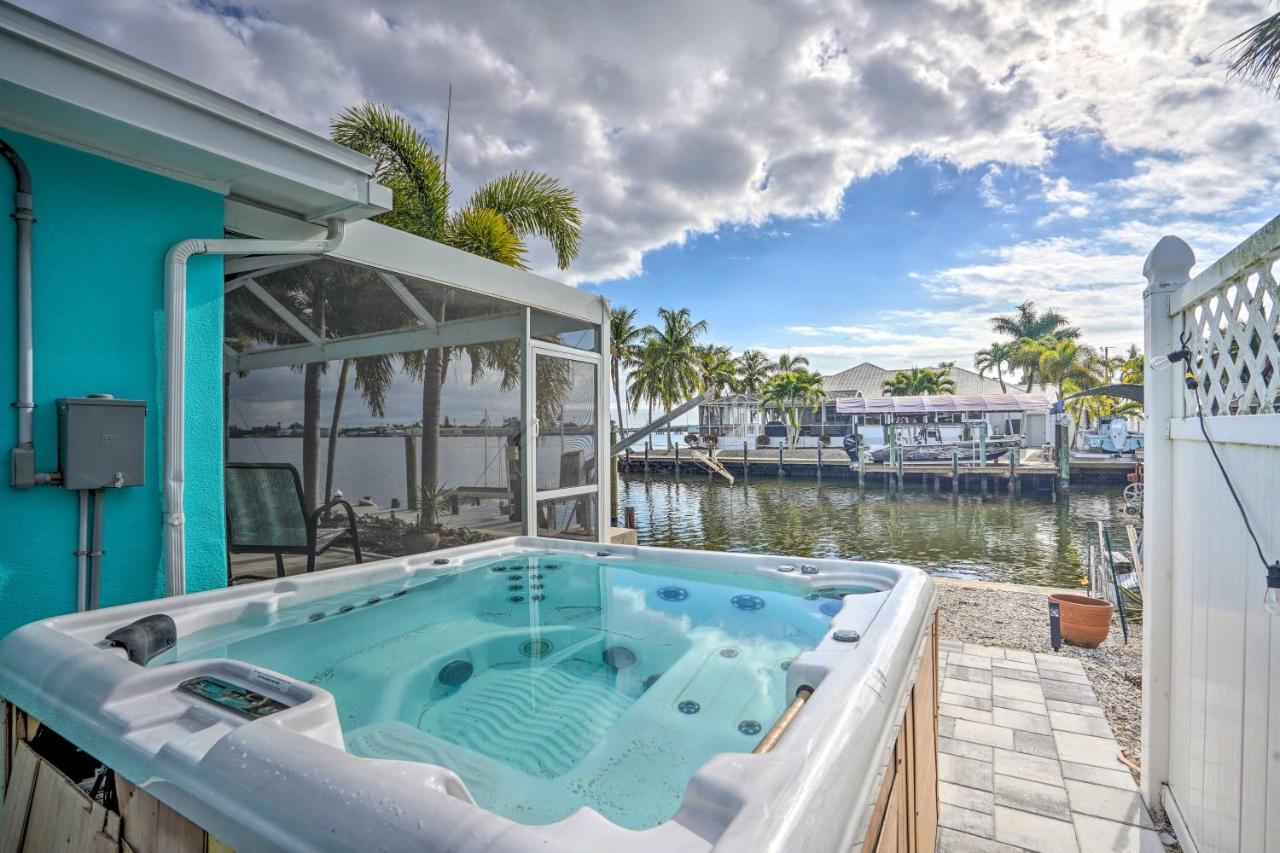 Waterfront Matlacha Home With Hot Tub And Grill! Buitenkant foto